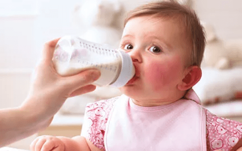 婴儿奶粉十大名牌排行榜（好评率较高的十款宝宝奶粉，你家喝的哪一款呢？）