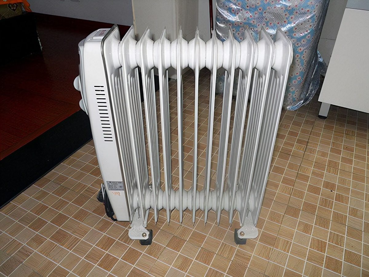 你家还在用空调地暖取暖？早过时了，现在流行这种取暖，太实用了