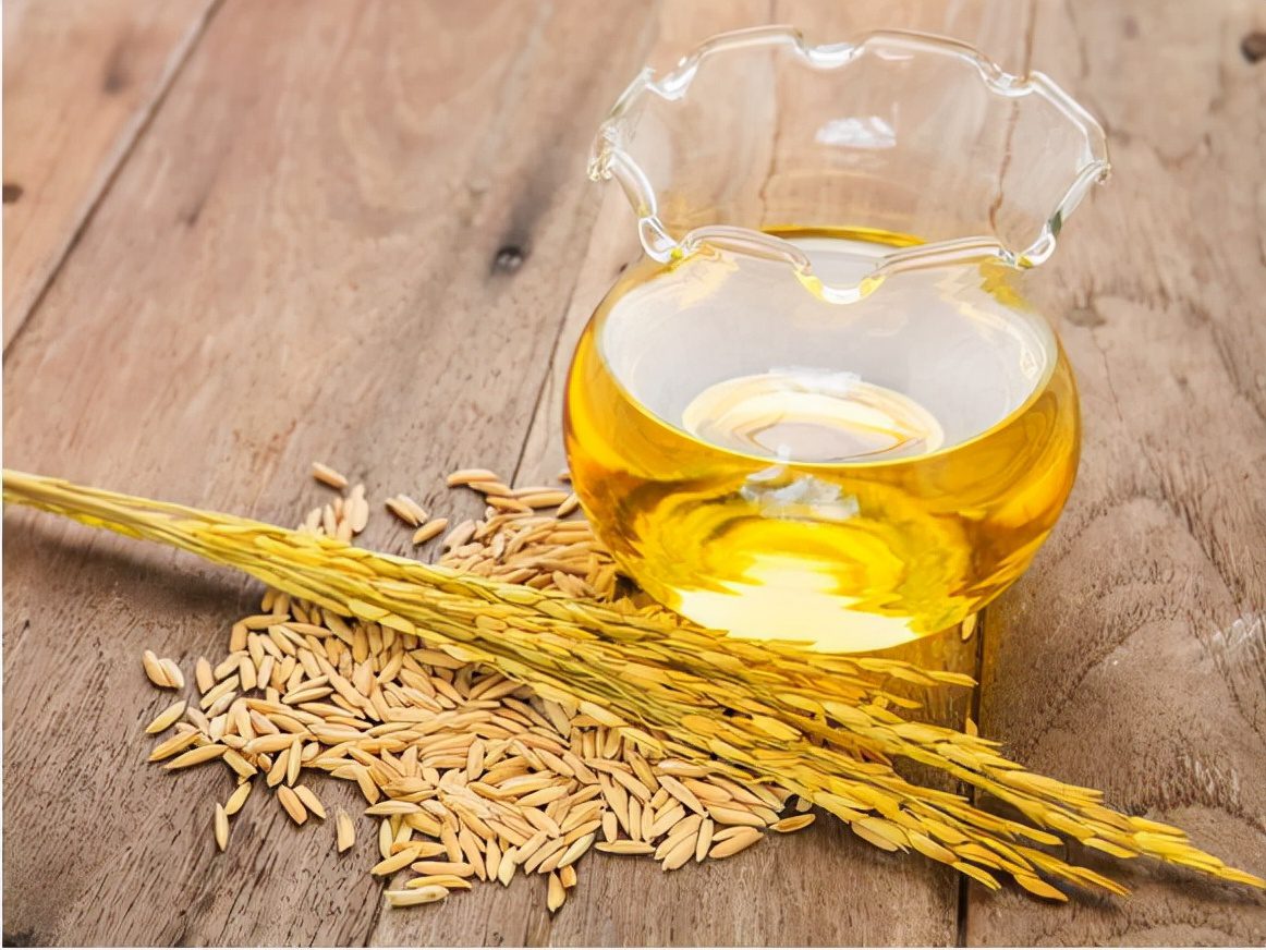 为什么现在流行吃稻米油？对健康有益还是有害？所有人都能吃吗