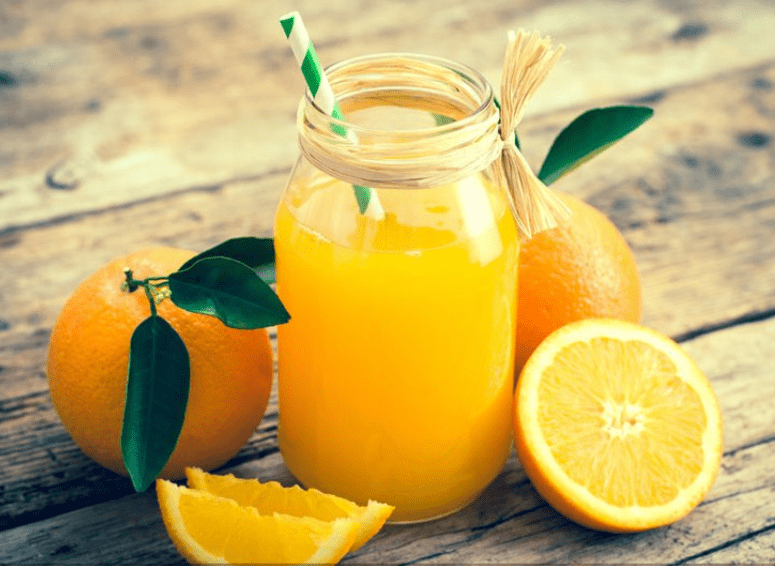 教你个简单的方法，没有榨汁机也能喝到新鲜橙汁，居家实用又省钱