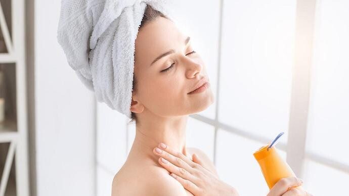 身体润肤露的正确用法（都知道秋天洗澡后要涂抹身体乳，但你真的用对了吗？）