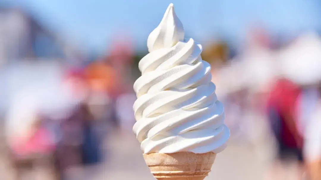 一个冰淇淋的热量是多少大卡（吃一口胖好几斤：冰激凌你可别选错）