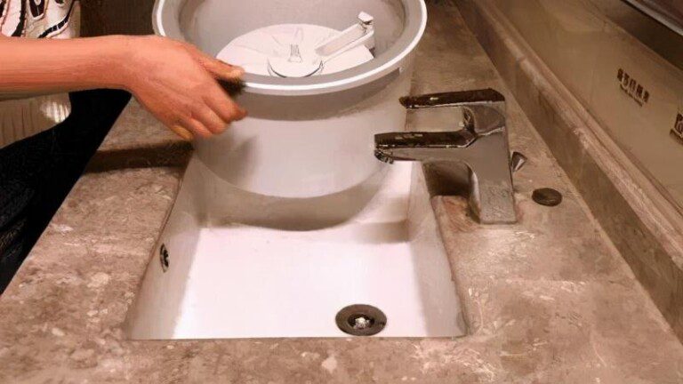 免手洗拖把使用方法（不用换水手洗，这才是大扫除需要的拖把）