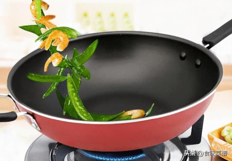 什么锅家庭用什么锅最健康（铸铁锅和不粘锅哪个好用）